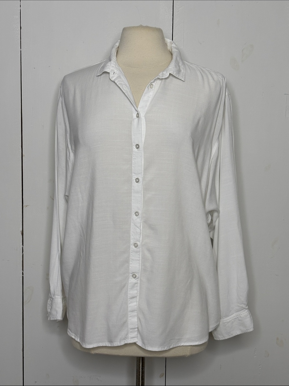 Loft white rayon long sleeve oversized button down shirt large